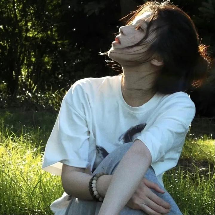 顾先生被小结巴偷亲了